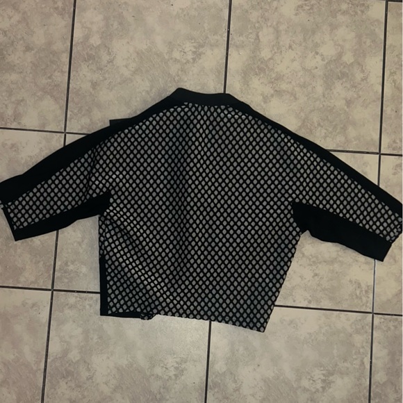 Kendall + Kylie Nude & Black Mesh Crop Top - Picture 5 of 5